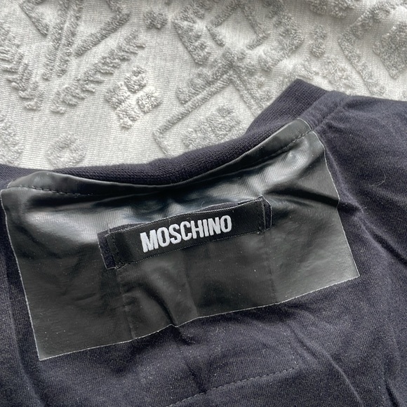 Moschino Women’s Christmas Teddy Shirt - Picture 4 of 4